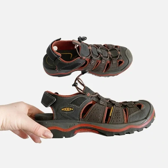 Keen | Shoes | Keen Rialto H2 Mens Red Black Outdoor Hiking  display picture 1